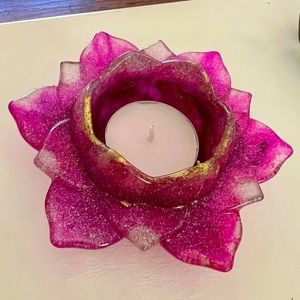 Resin lotus tea light holder